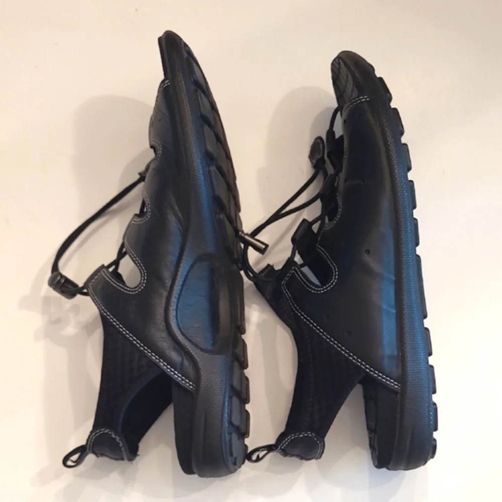 Ecco comfortable athletic